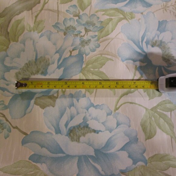 Vintage 1970s Blue Peony Motif Wallpaper - Picture 9 of 9